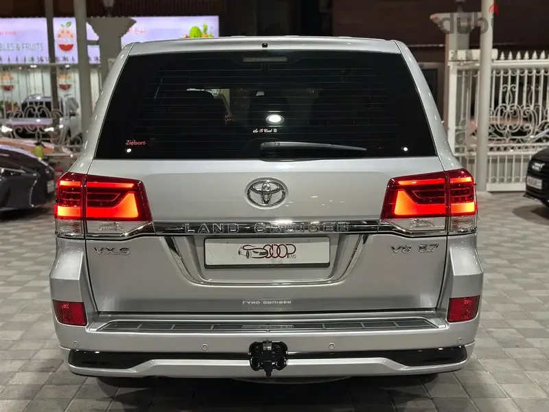 Toyota Land Cruiser 2016